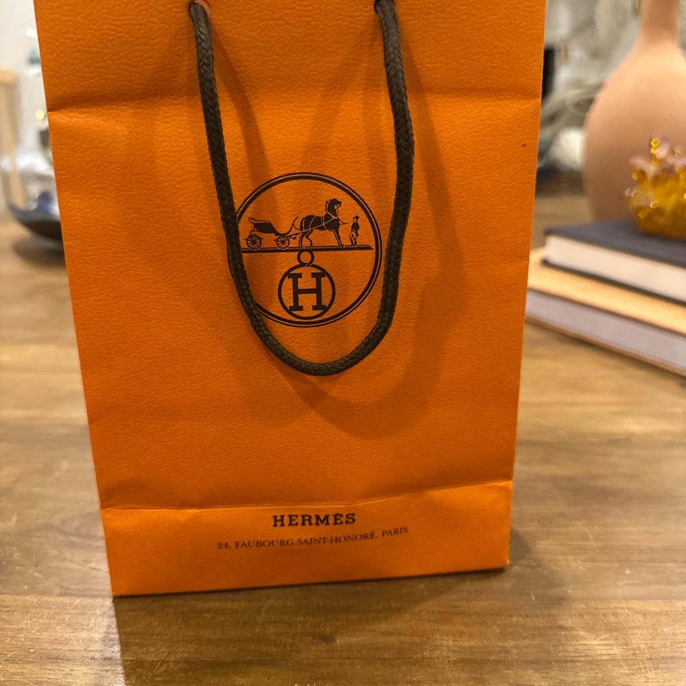 Hermès Uni Black and Gold Bangle - Picture 5 of 6